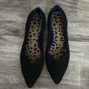 Black Rothy’s flats